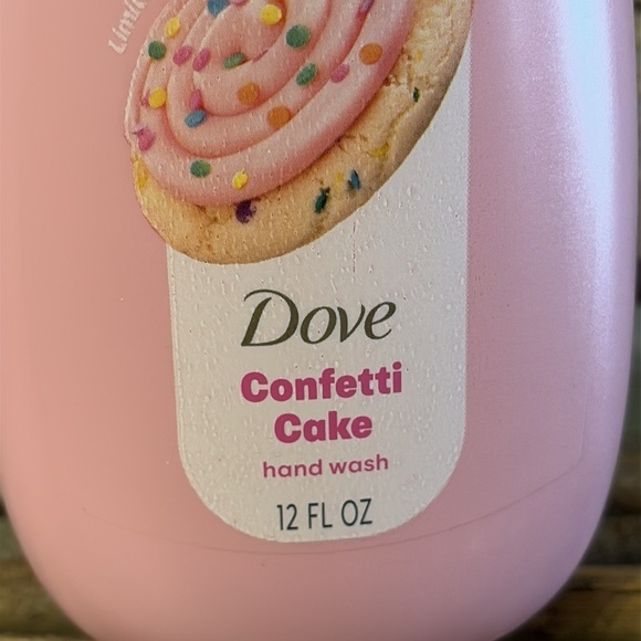 NEW CRUMBL X DOVE LIMITED EDITION CONFETTI CAKE HAND WASH - Picture 2 of 4